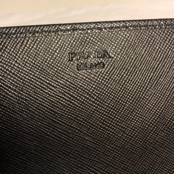 Prada clutch wallet with chain - Picture 3 of 11